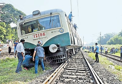 ரயில்கள் தடம் புரள்வதன் காரணம் என்ன? தடுப்பது எப்படி?